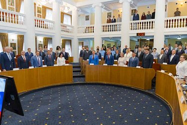 Депутаты проголосовали «за» исполнение областного бюджета-2024 